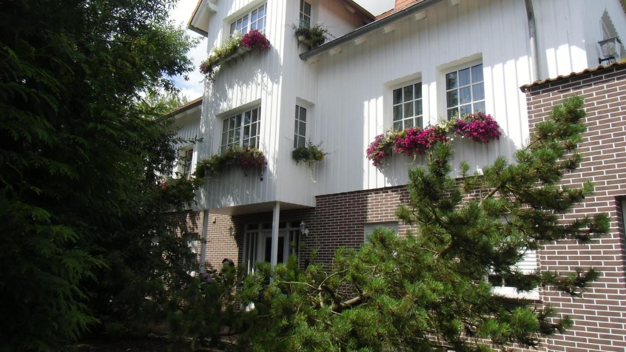 Landhotel-Restaurant Schwalbennest Zierenberg الغرفة الصورة